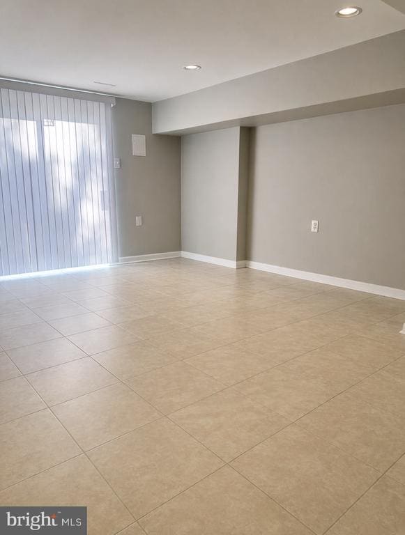 Building Photo - 8475 Imperial Dr