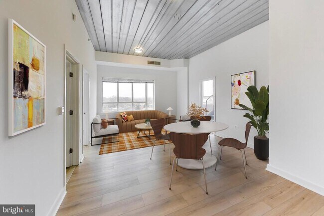 Building Photo - 5885 Colorado Ave NW