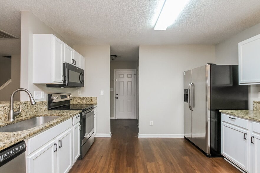 Building Photo - 9224 Garnet Field Ct