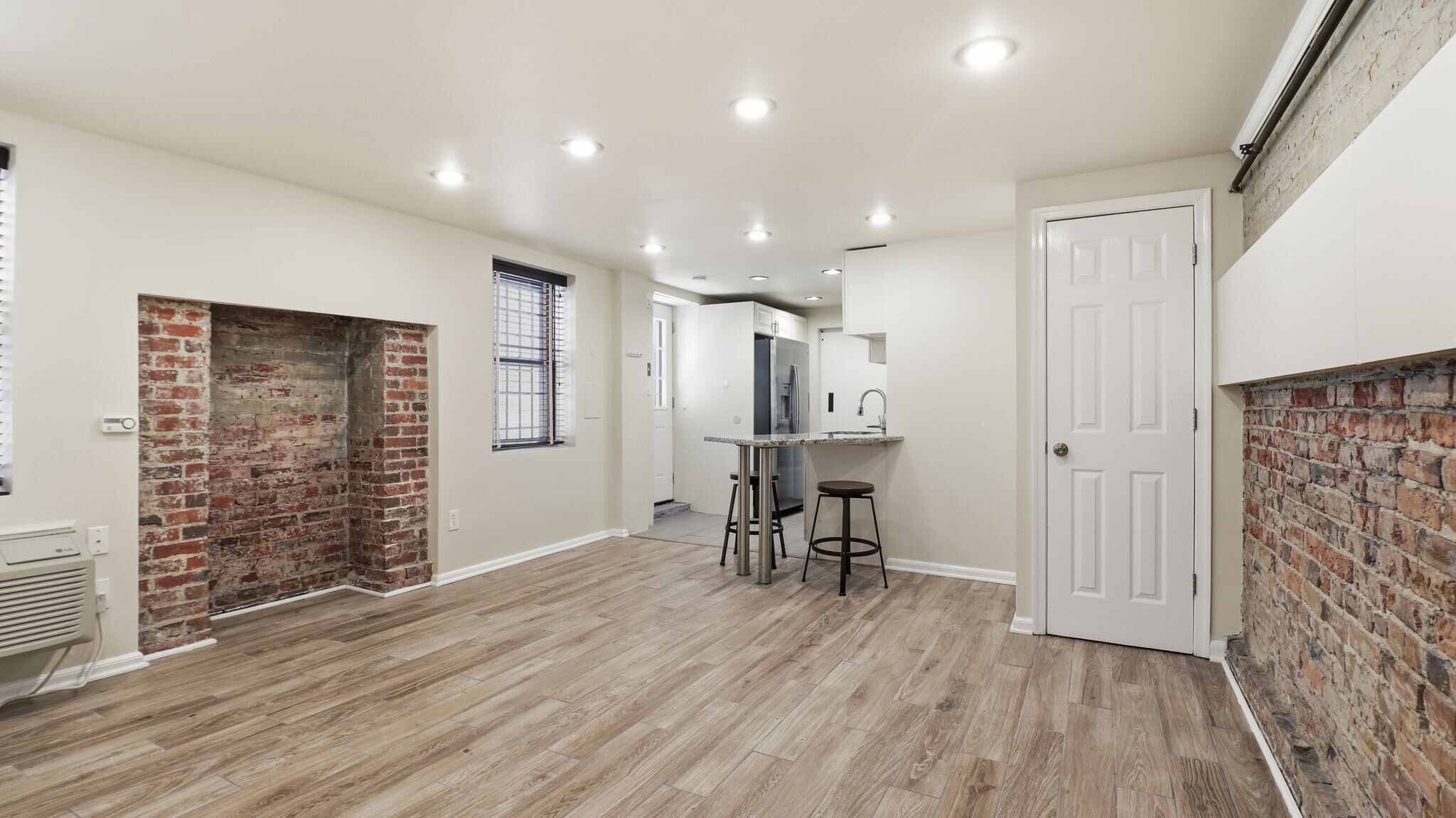 Building Photo - 1450 Harvard St NW