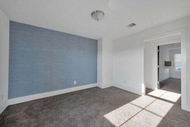 Building Photo - 9623 Towne Lake Pkwy