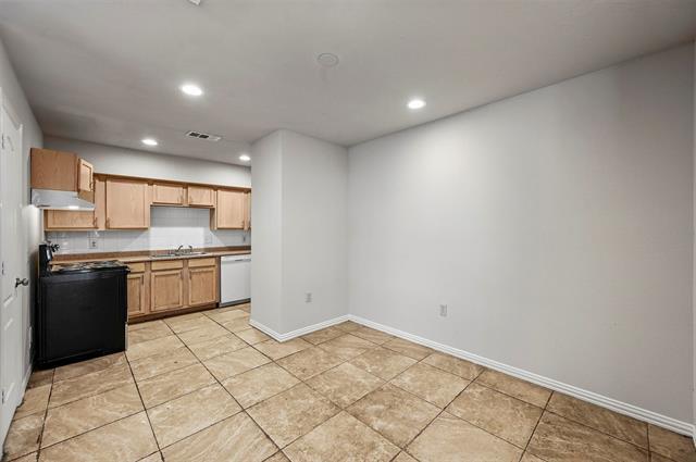 Building Photo - 902 Wentwood Dr