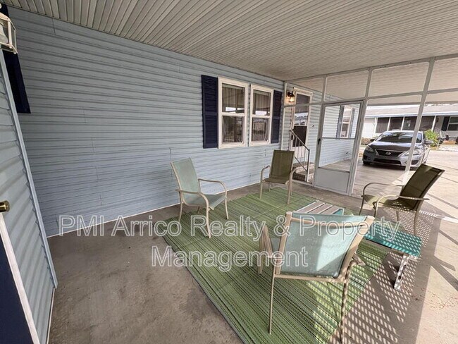 Building Photo - 616 Klickety Klak Ln