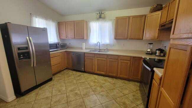 Building Photo - Charming Furnished 3 Bedroom Home In Kihei