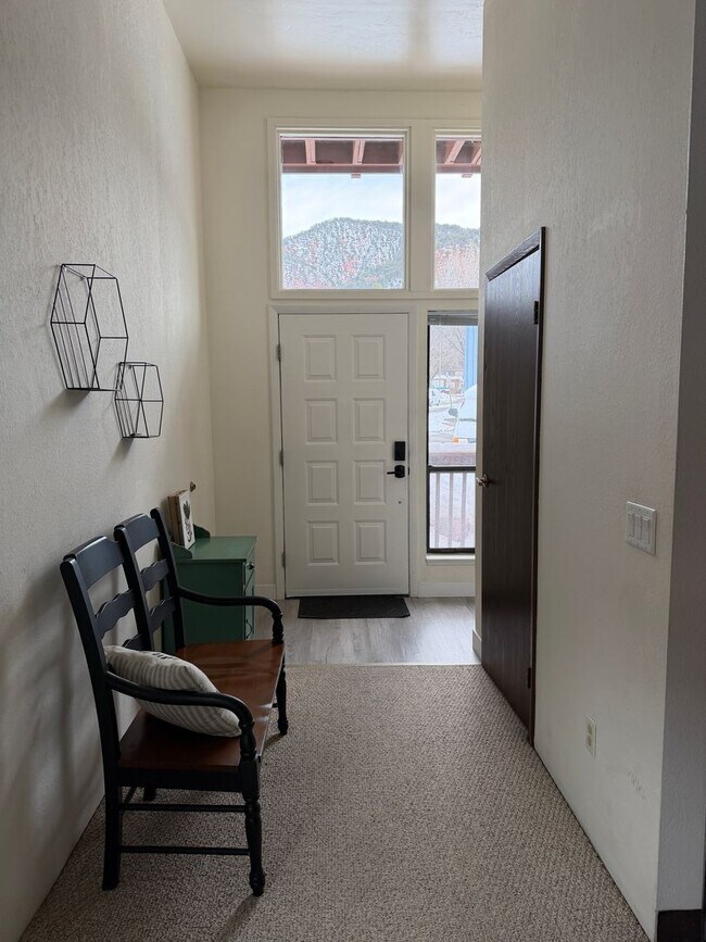 Building Photo - Furnished 2 Bedroom 1.5 Bath Condo on the Roaring Fork River