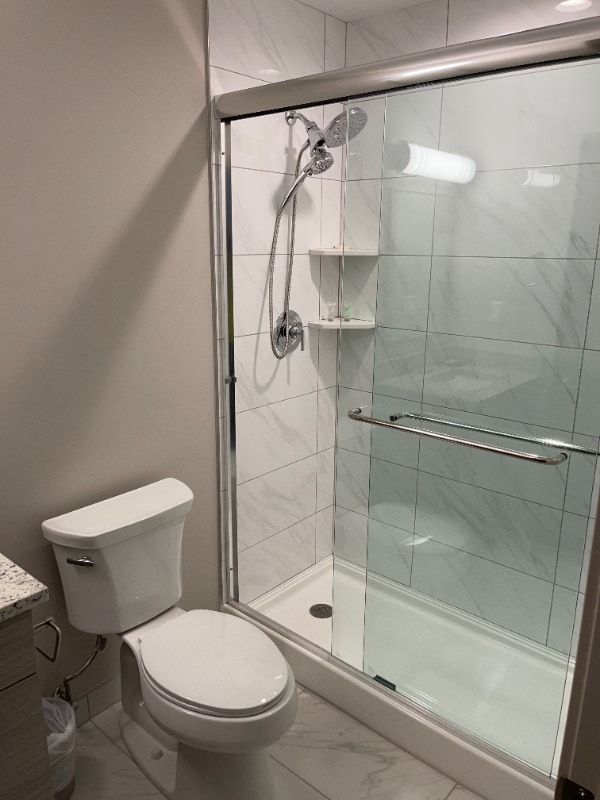 Building Photo - 1417 W 9th St