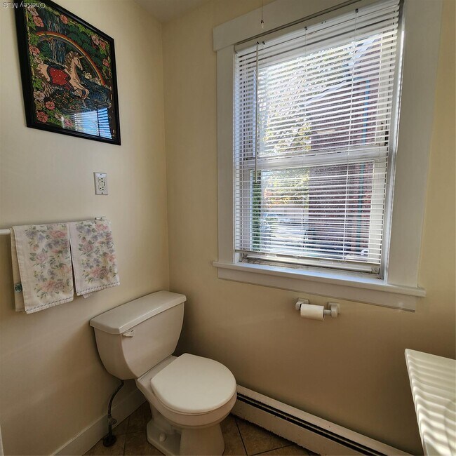 Building Photo - 24 Prairie Ave