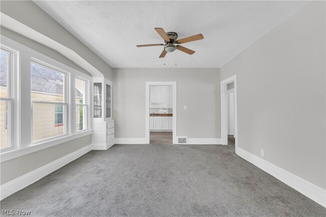Building Photo - 3394 E 146th St