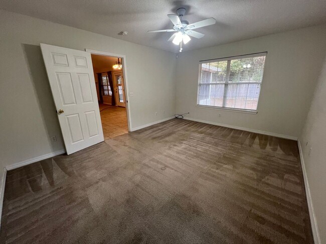 Building Photo - Pace - Spencer Oaks Landing - 4 bedroom, 2...