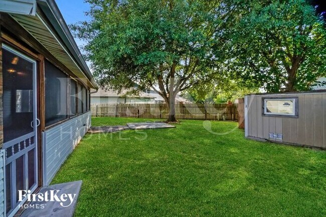 Building Photo - 8180 Maple Meadow Dr