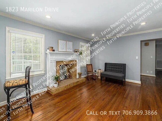 Building Photo - 1823 Marilon Dr