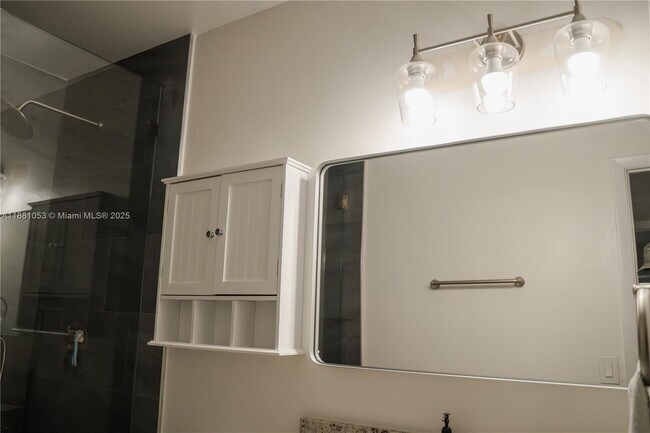 Building Photo - 7429 SW 152nd Ave