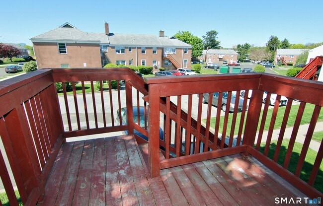 Building Photo - 6 Revere Dr