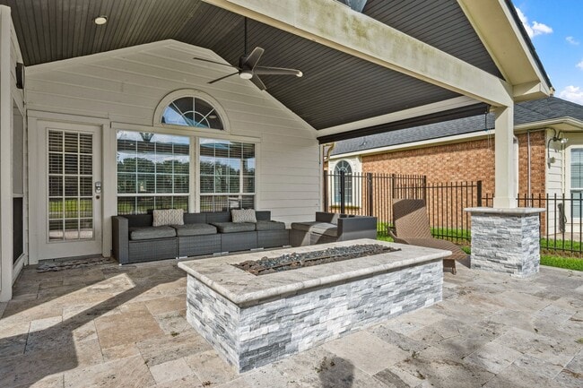 Building Photo - 16334 Pinon Vista Dr