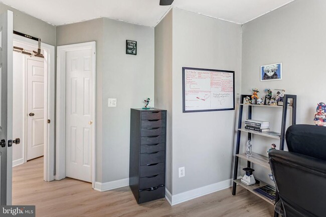 Building Photo - 2599 Grayton Ln