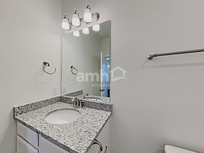 Building Photo - 429 Bluewater Dr