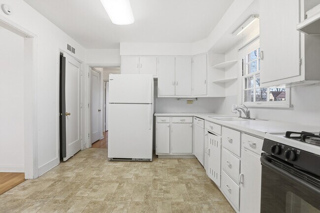 Building Photo - 6925 W 14th Ave
