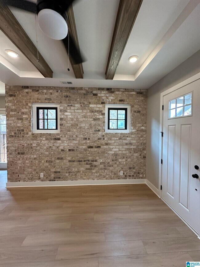 Building Photo - 1125 WINDSOR Sq