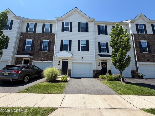 Building Photo - 305 Spirit Wy