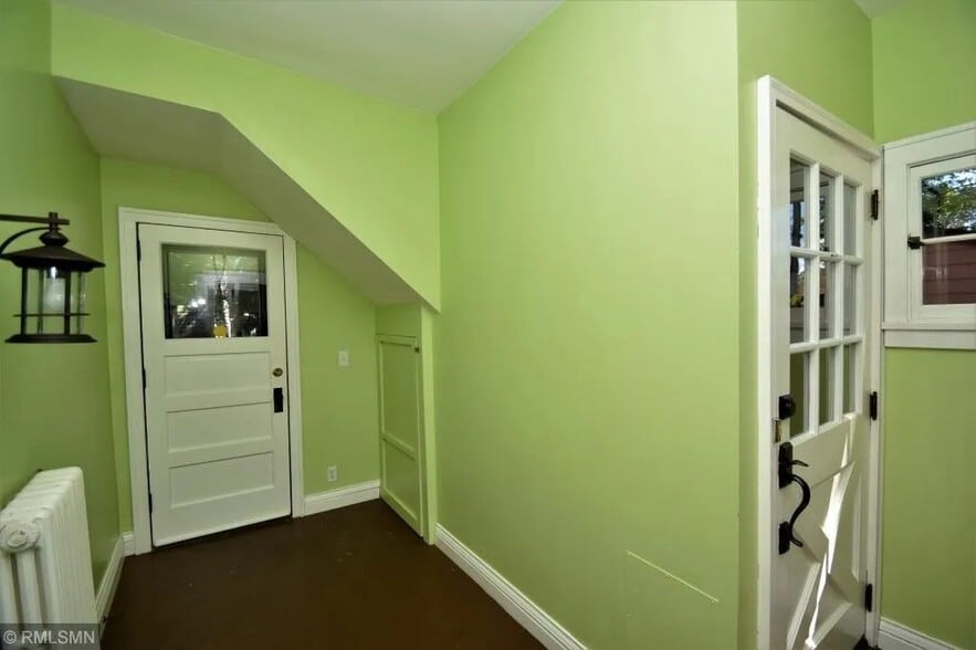 Common space leading to basement - 2055 Temple Ct