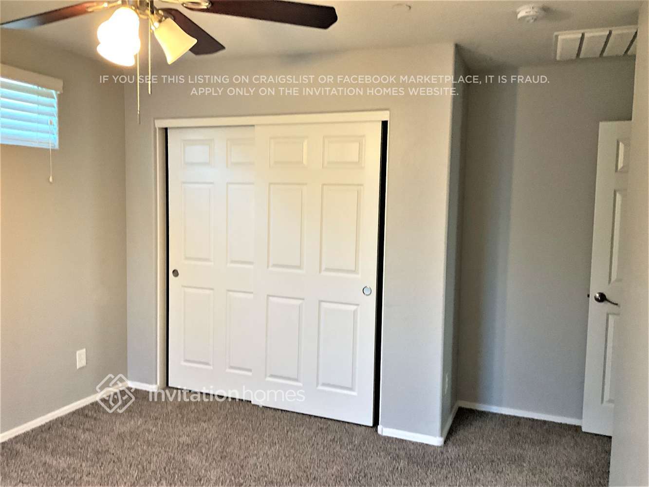 Building Photo - 208 N Sandal