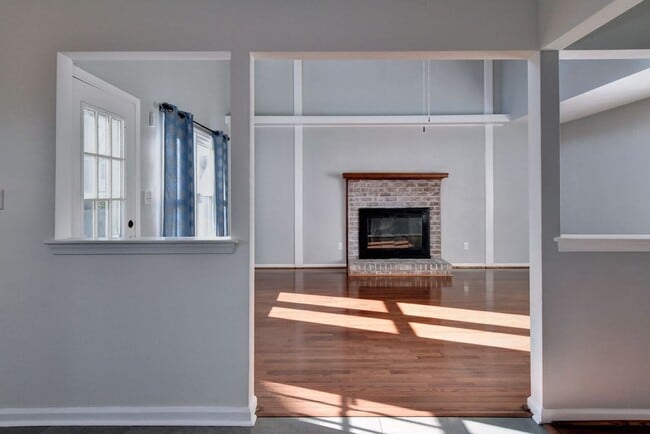 Building Photo - Great Corner Lot in Kiln Creek