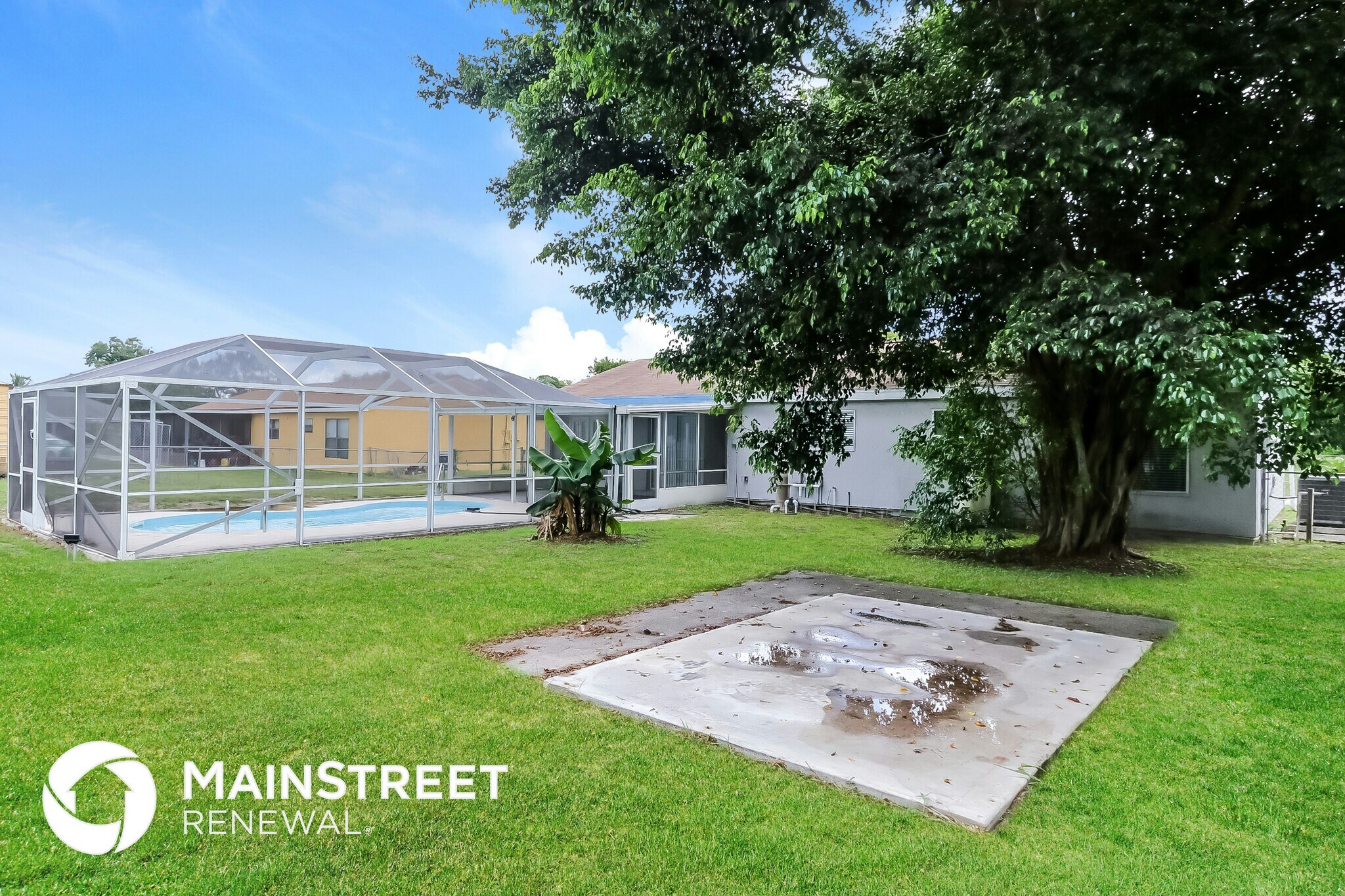 Building Photo - 426 SW Eastport Cir