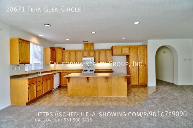 Building Photo - 28671 Fern Glen Cir