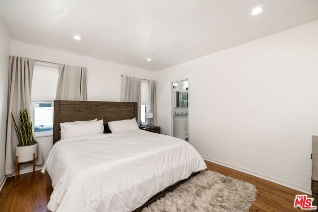 Building Photo - 601 Hayworth Ave