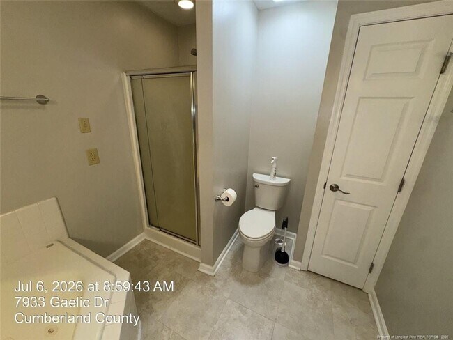 Building Photo - 7933 Gaelic Dr