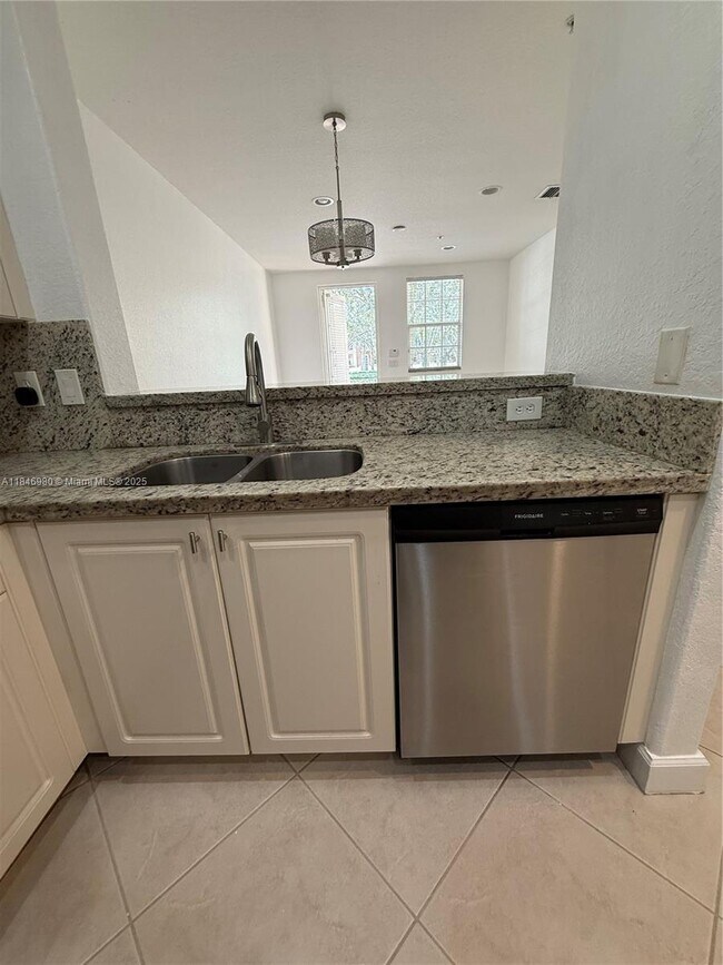 Building Photo - 413 SW 147th Ave