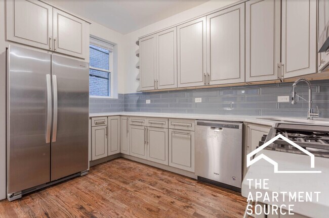 Building Photo - 1420 N Talman Ave