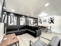 Building Photo - 173 S Orange Ave