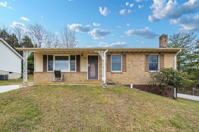 Building Photo - 1405 Conestoga Ct