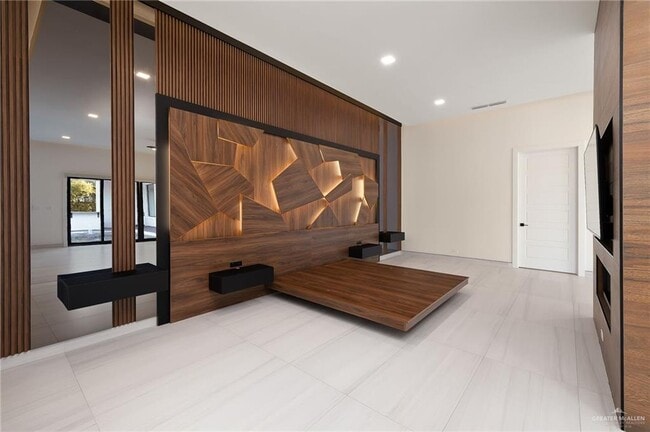 Building Photo - 43 Antigua Dr