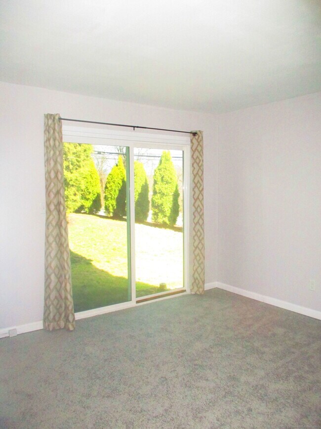 Building Photo - 29 Van Buren Ave