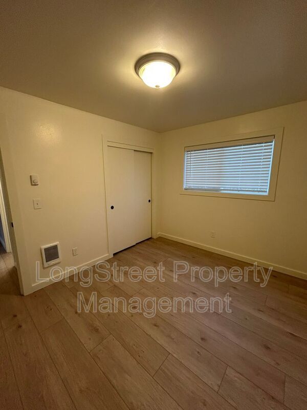 Building Photo - 11380 SW Greenburg Rd