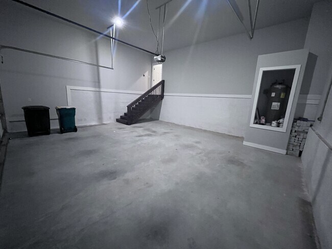 Building Photo - 8817 Stillwater Rd