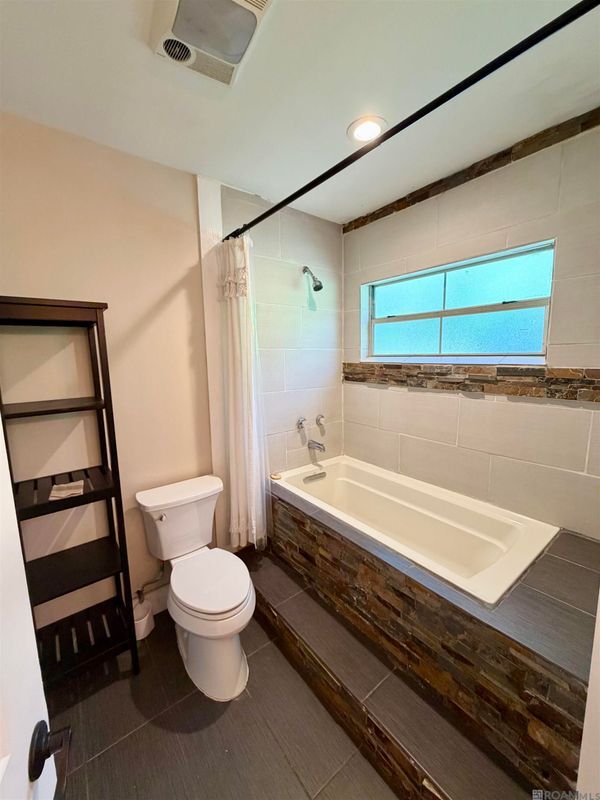Building Photo - 26084 Pichon Rd