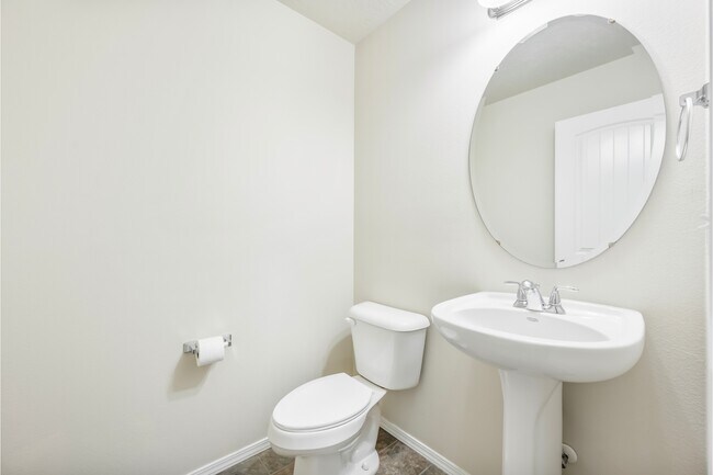 Building Photo - 1860 E Adelaide Dr