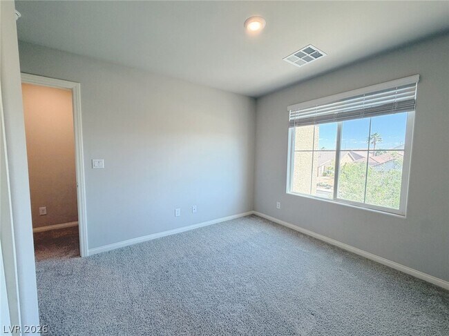 Building Photo - 7534 W Diablo Dr