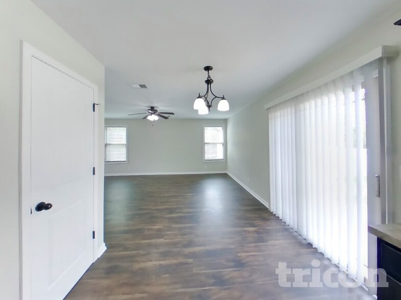 Building Photo - 3833 Harvest Ridge