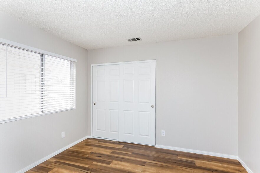 Building Photo - 8342 Huxley St