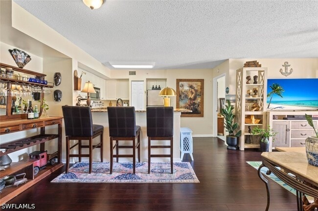 Building Photo - 1270 Wildwood Lakes Blvd