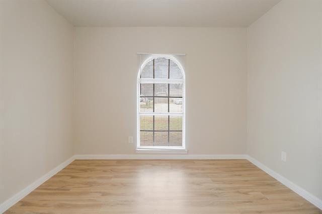 Building Photo - 413 Glenhaven Dr