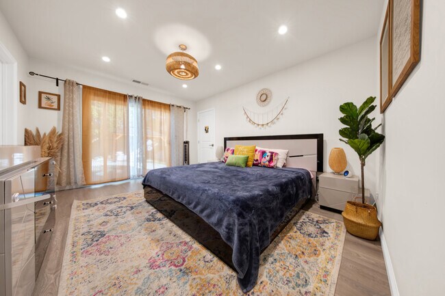 Building Photo - 17969 Collins St