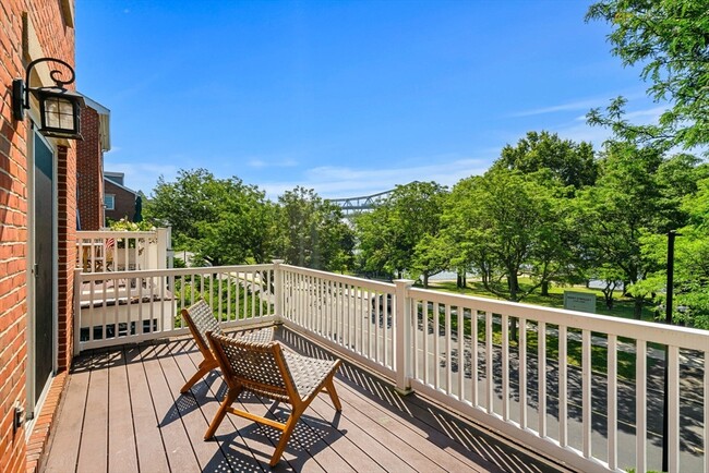 Building Photo - 30 Breakwater Cove