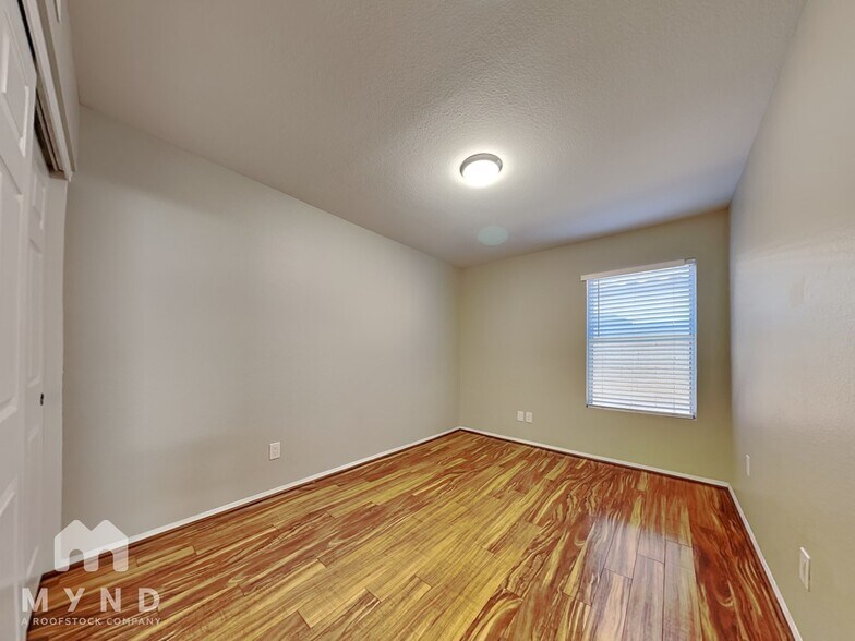 Building Photo - 19153 N 75th Dr