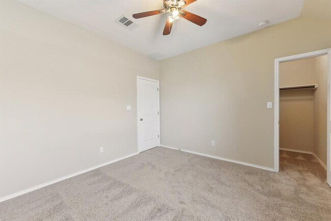 Building Photo - 121 Snowdrift Trail
