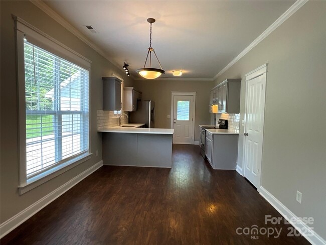 Building Photo - 8228 Ballymore Ct